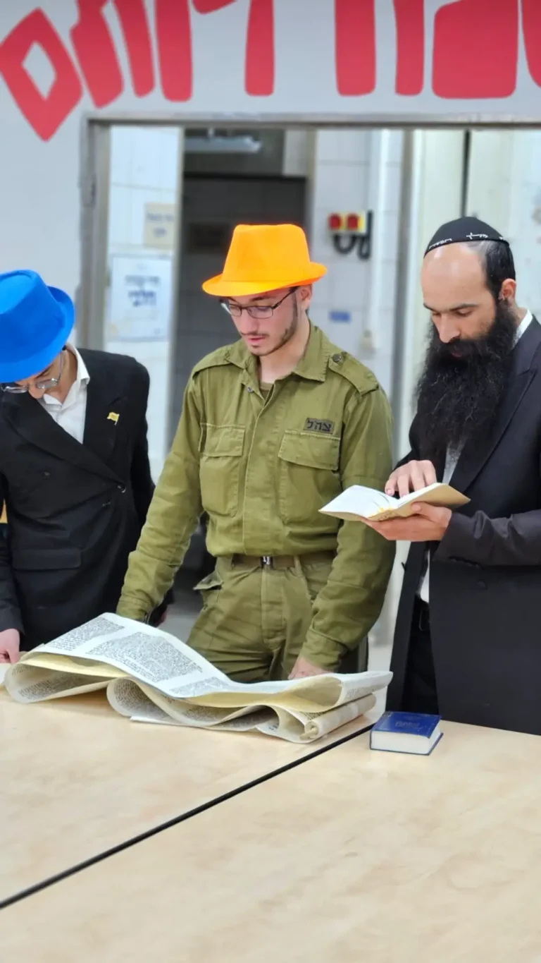 570785C5-F7DC-4EBC-93AE-85FA319B4B72