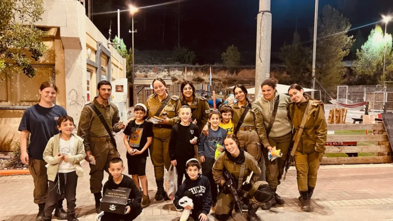 A8C2A235-28AB-4048-9F63-6A7921AB666B